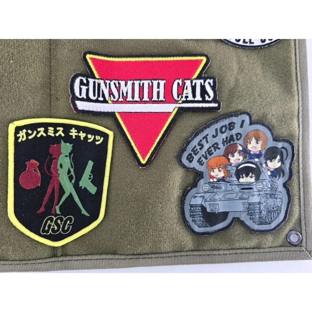 26 Lot AWESOME Hook And Loop Patches! W/ Patch Board - Anime,‎ 765, Army, Cat